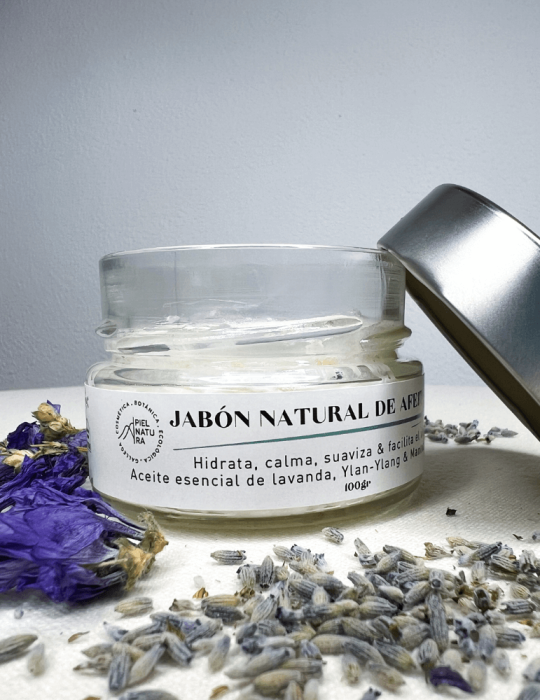 Jabón Natural de Afeitado, Suavidad y Cuidado en Cada Pasada